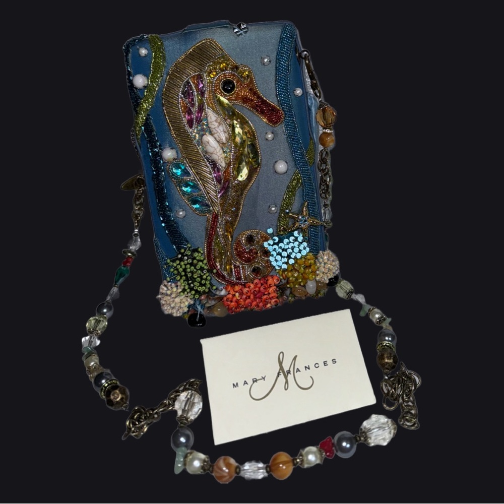 RARE  & Hard -to- Find Vintage Mary Frances ADORABLE Seahorse Beaded Crossbody